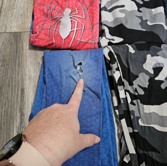 Lot of 5 Thin Pajama Sets - Picture 6 of 6